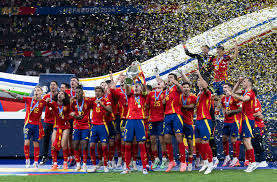 记者：纽卡一开始就计划先报价，曼联则打算先说服谢什科