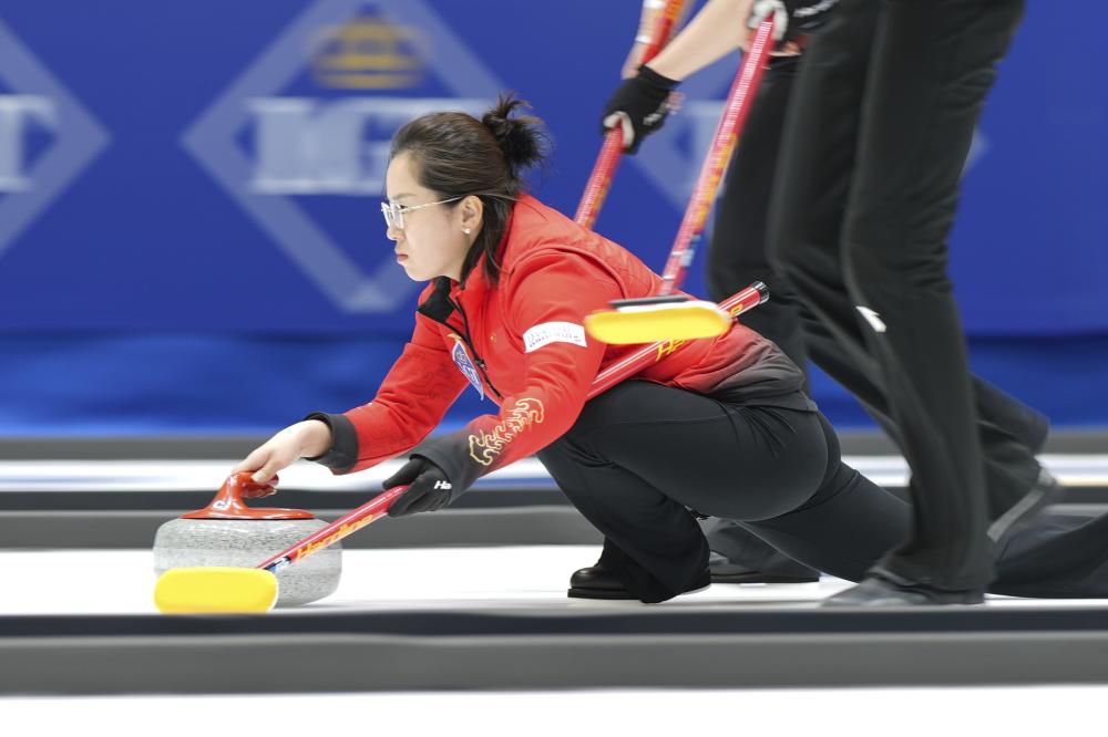 篮球湖人球员社媒晒训练照，状态积极