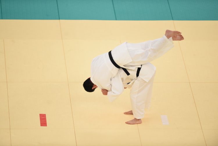 足球世界杯比赛用球曝光，设计引好评